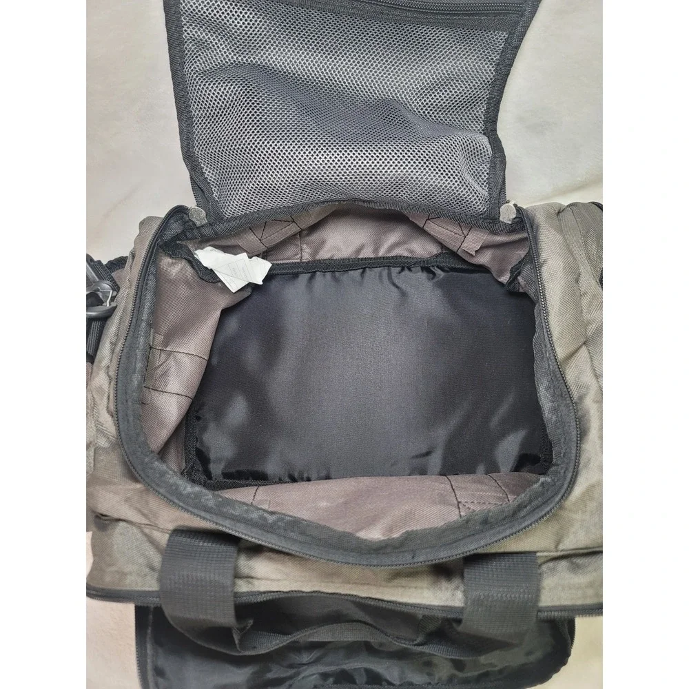 Cabelas Catch All Gear Bag Multi Pocket Shoulder Strap Utility Duffel 16x10x9.5